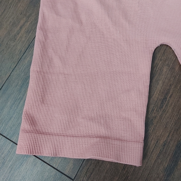 by Avocado Ribbed Seamless Legging SHORTS biker shorts - Picture 2 of 7